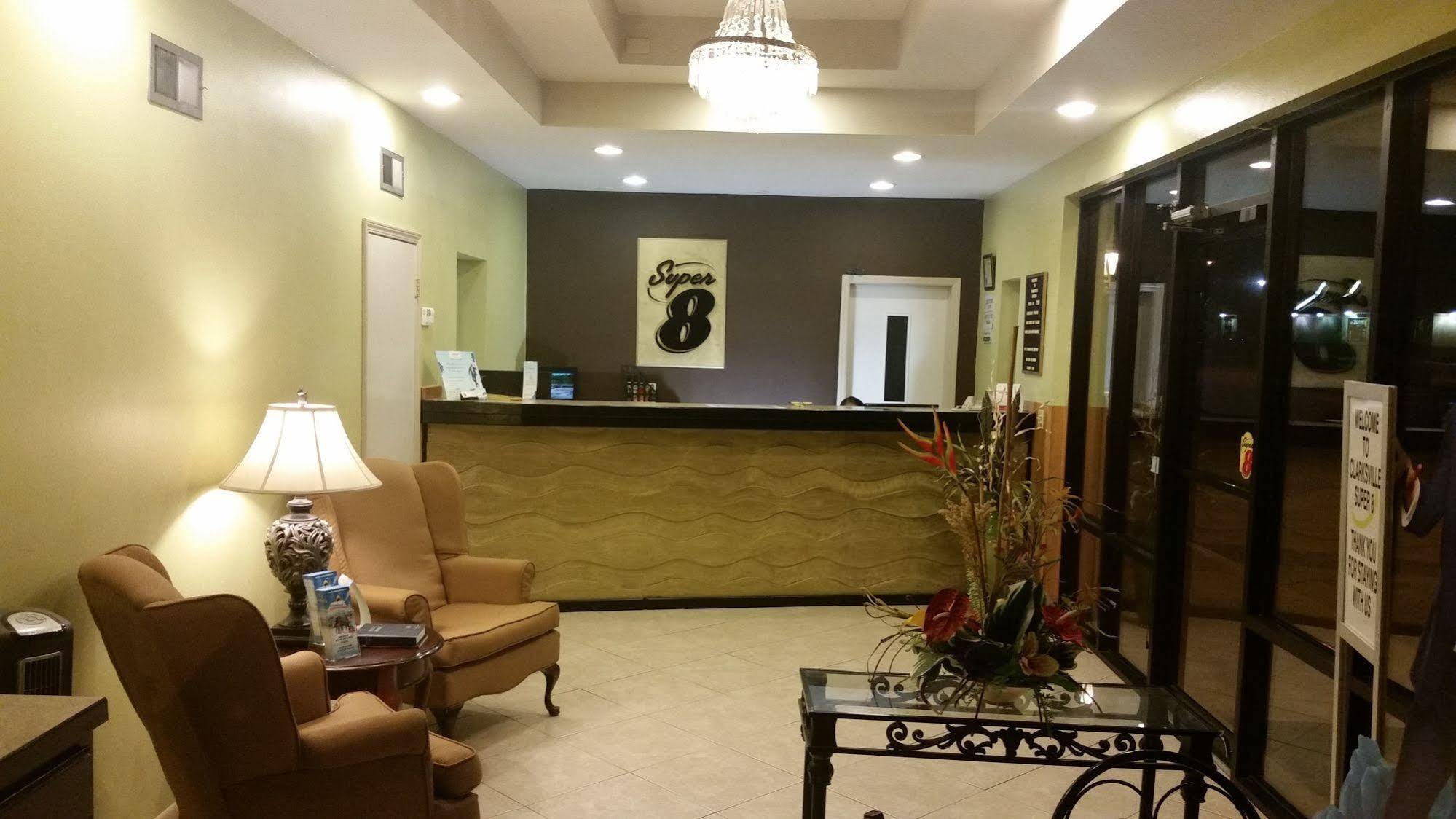 موتيل Clarksville سوبر 8 باي ويندام كلاركسفيل، أركنساس المظهر الخارجي الصورة